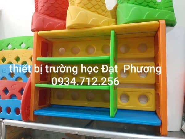 kệ để đồ chơi cho bé mầm non, giá đồ chơi thiết bị mầm non 