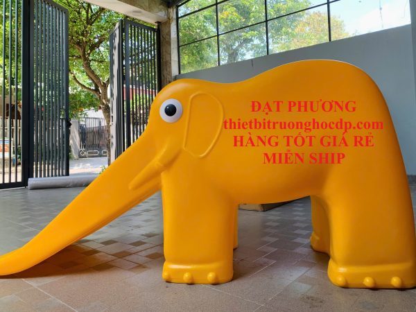 Đạt Phương MIỄN SHIP giao hàng toàn quốc, cam kết giá tốt nhất thị trường, đầy đủ hóa đơn chứng từ. Cầu trượt con voi mầm non chịu lực tốt và bền màu. 