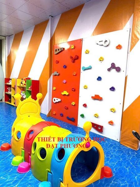 Hang chui con sâu, đồ chơi trong lớp phát triển trí tuệ cho trẻ mầm non chính hãng