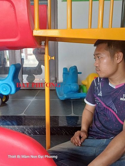 hướng dẫn lắp đặt máng trượt xoắn cầu trượt liên hoàn ngoài trời