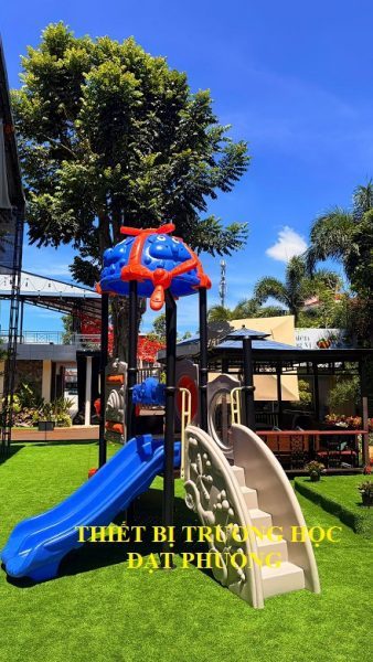 thiết bị khu vui chơi từ kho Đà Nẵng cập bến resort tại Đức Trọng